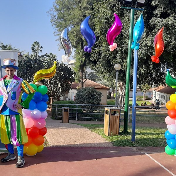 עיצוב בלונים לחנוכה - קשת כניסה
