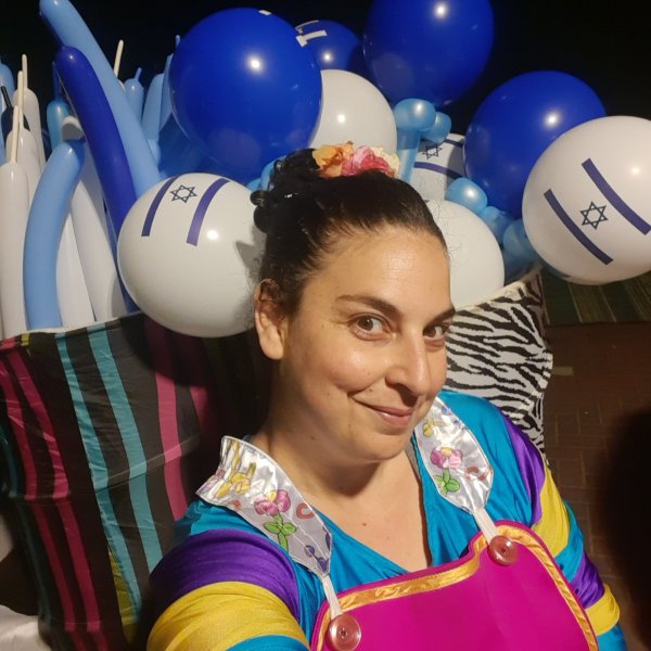 אטרקציה ליום העצמאות בלונים כחול לבן